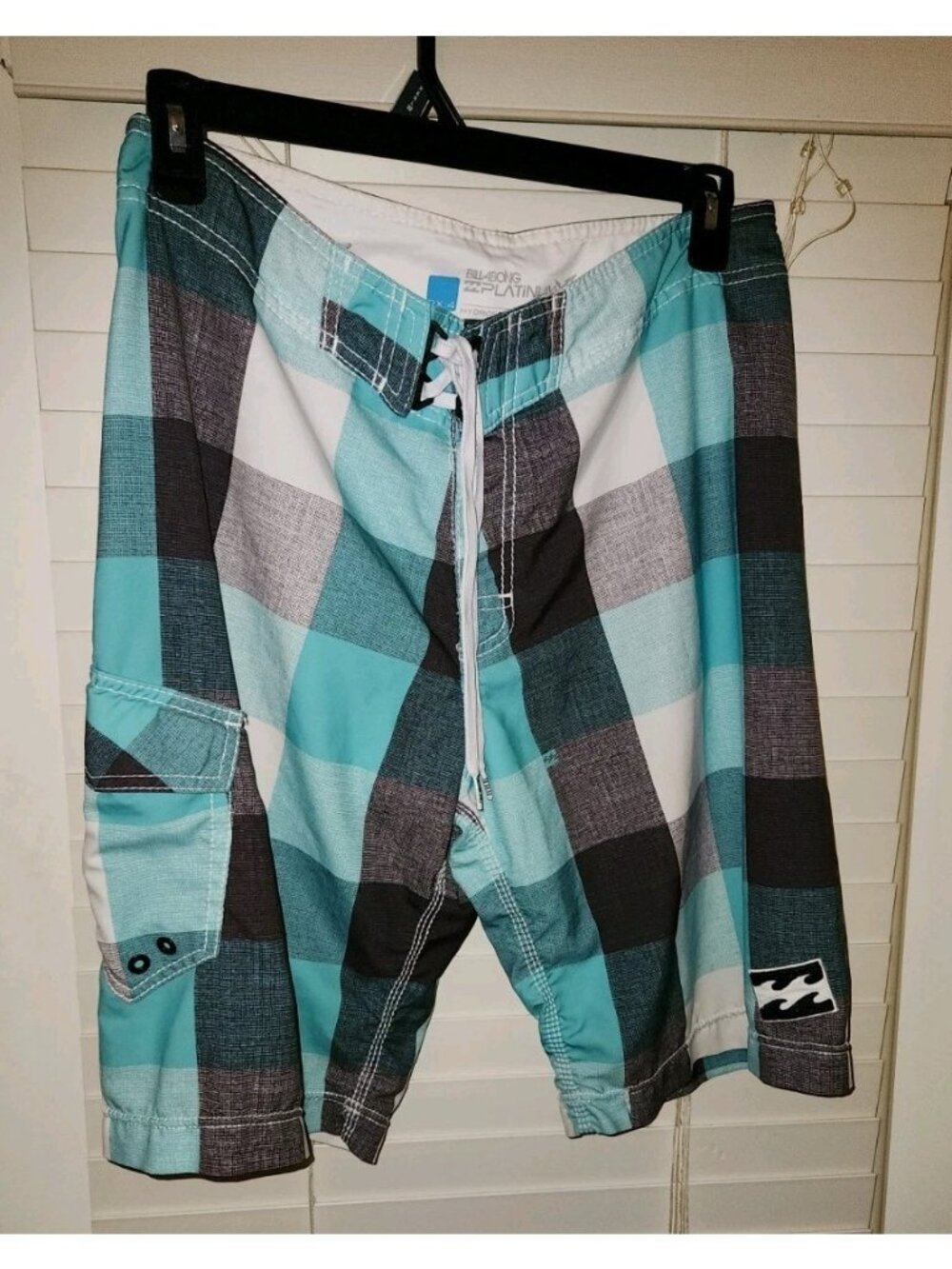 Billabong Platinum Board Shorts Size 33 Mens hydrostretch grey aqua